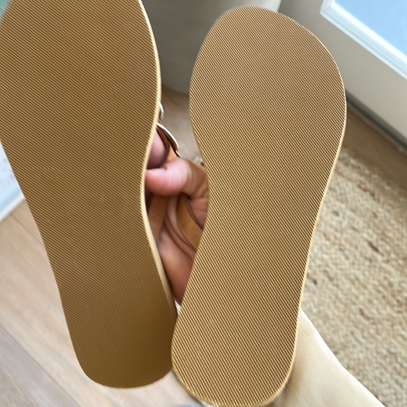 Free People New laidback London handmade embellished  flat Sandal Pool party ❤️ - Picture 3 of 3